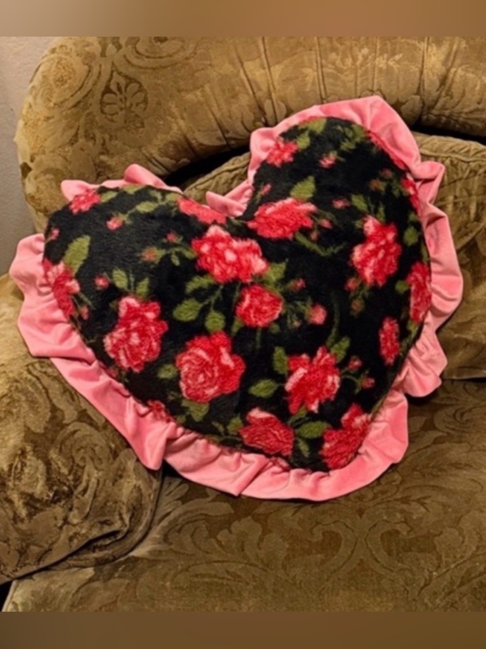 Mingled Threads Rose Faux Fur Floral Heart Shape Throw Pillow New